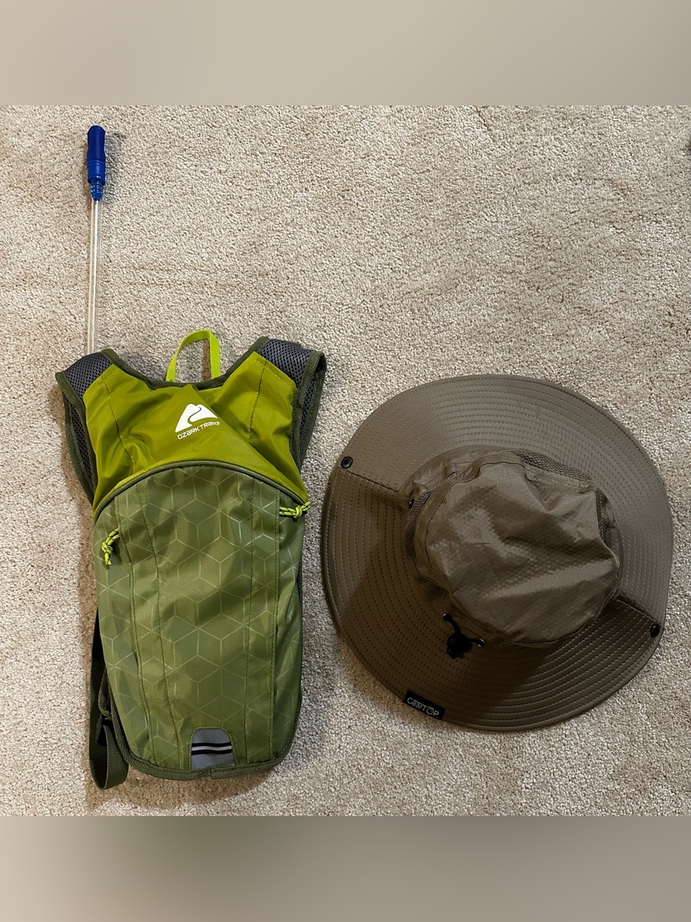 OSPREY Green Hydration Pack